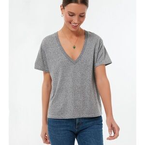 The Great. Heather Grey V Neck Tee Shirt Loose Fit